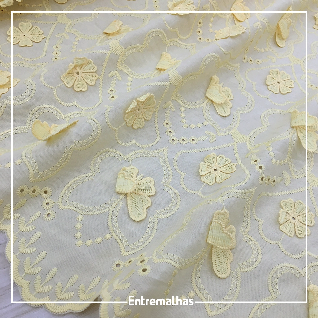 Tecido Cotton Embrodery 3D - Amarelo