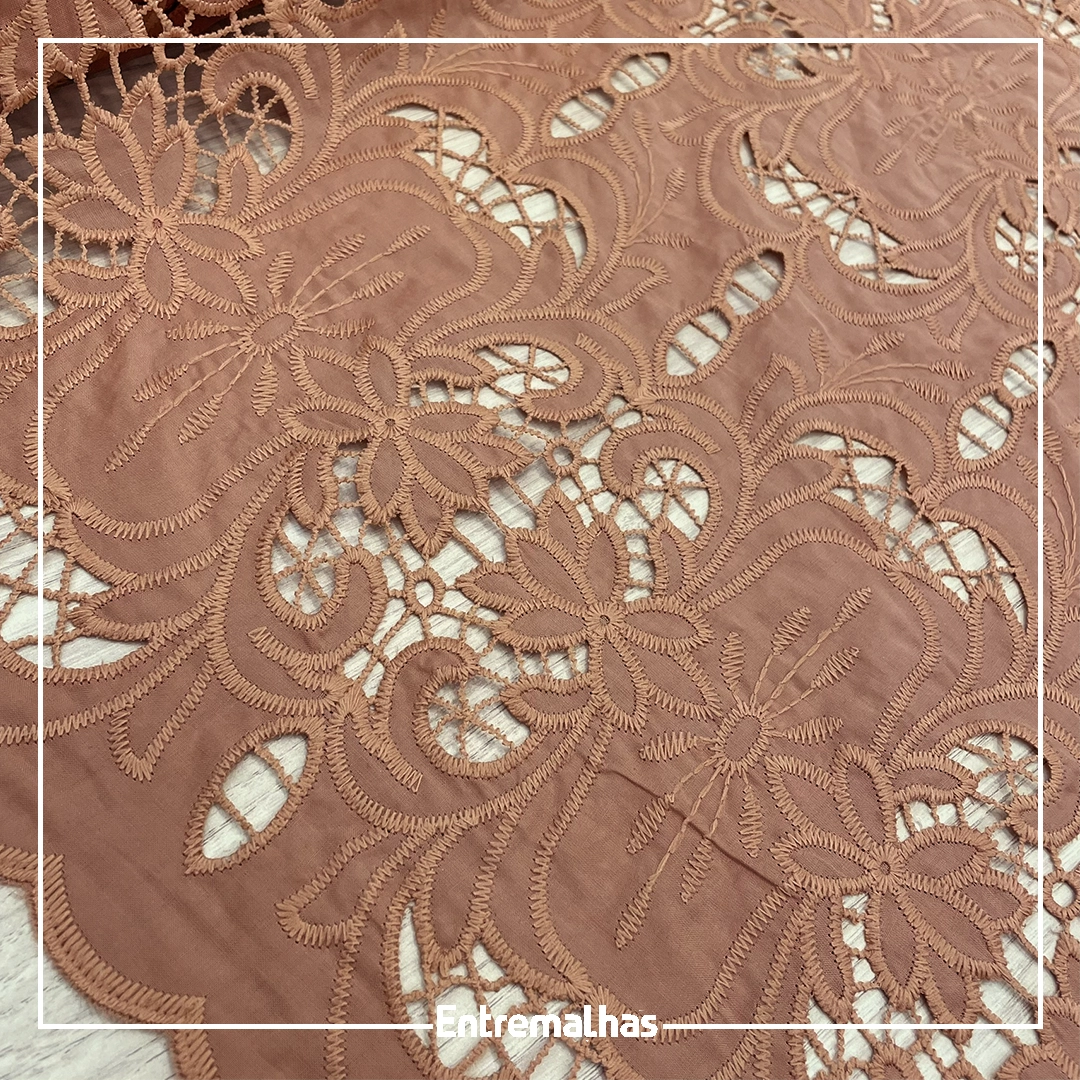 Tecido Bordado Richilieu - Marrom Ref.:859978